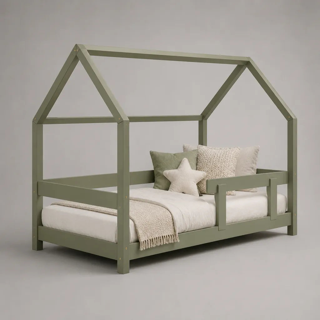 Lit cabane enfant en bois vert sauge 90 x 190 cm avec sommier à lattes et barrières